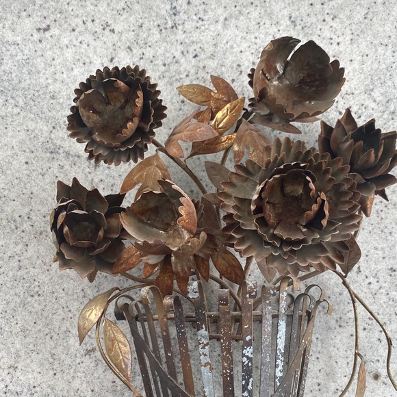Rustic Metal Flower Wall Art - Picture 2 of 3